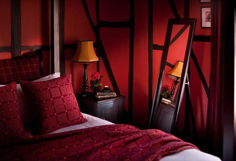 Hotel The Crown And Thistle