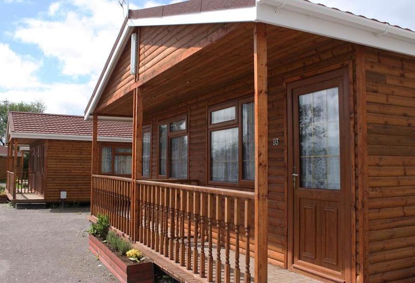 Resort Warrens Village