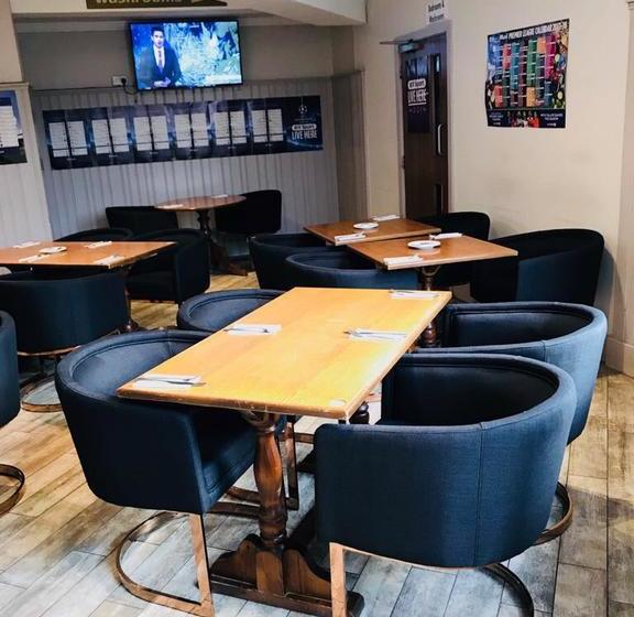 Hotel Wendover Arms 1