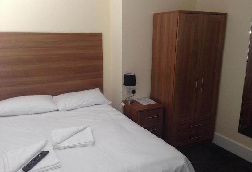 Hotel Wendover Arms 12