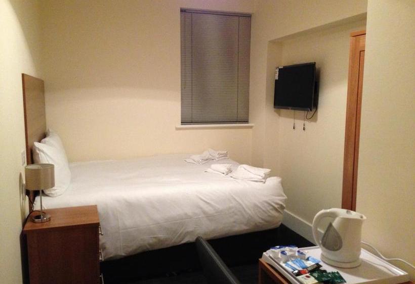 Hotel Wendover Arms 7