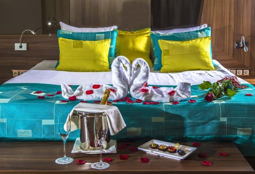 Castellum Hotel Hollóko 20