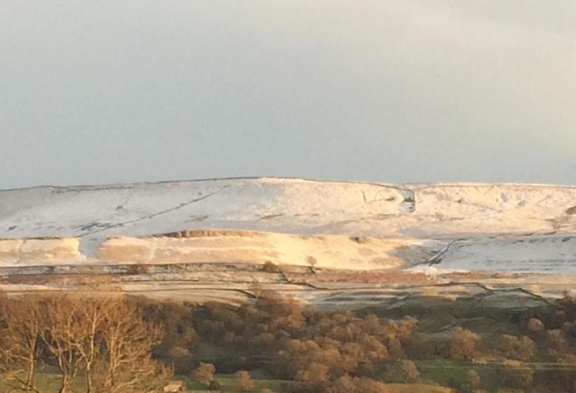 Wensleydale Farmhouse B&b 10