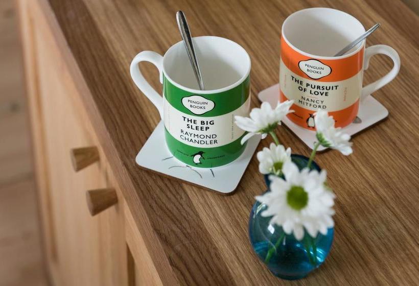 Bed and Breakfast Trevigue Farm