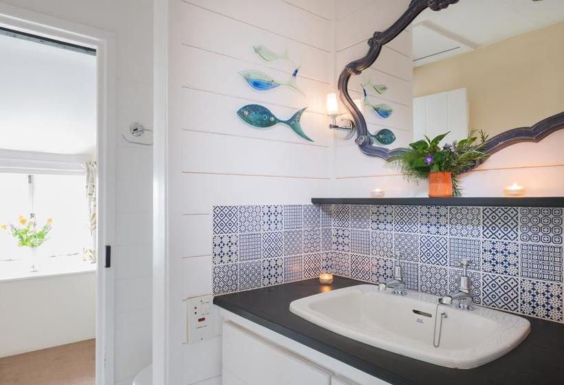 Bed and Breakfast Trevigue Farm 9