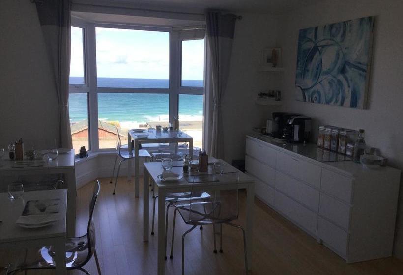 Bed and Breakfast Ten Ocean View