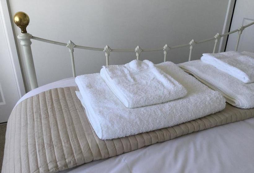 Bed and Breakfast Ten Ocean View 7