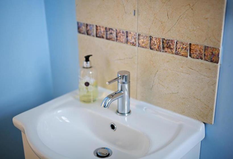 Blue Sky Bed And Breakfast 7