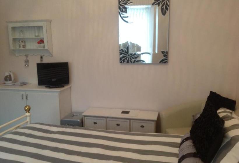 Bed and Breakfast Golden Hind 12