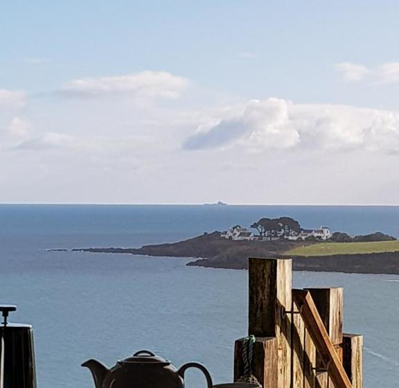 Bed and Breakfast Pebble House