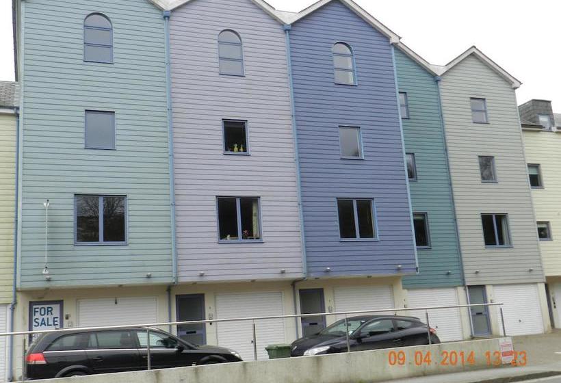 Bed and Breakfast 6 The Net Loft 9