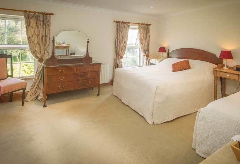 Bed and Breakfast Treweens 1