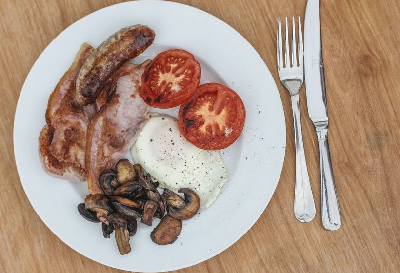 Bed and Breakfast Treweens 10