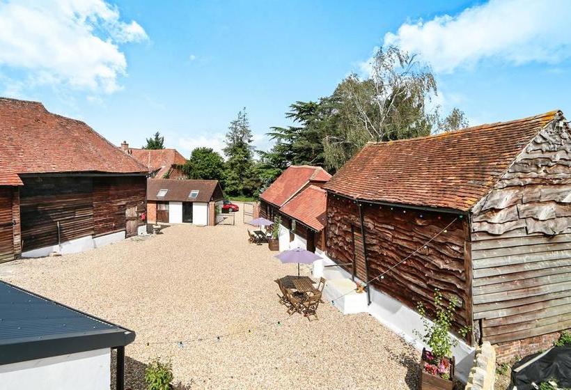 Bed and Breakfast Christmas Pie Barns