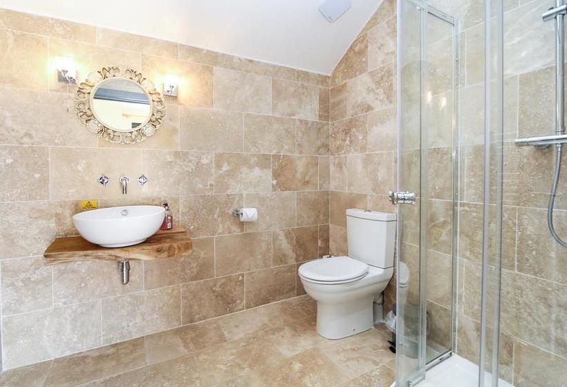 Bed and Breakfast Christmas Pie Barns 7