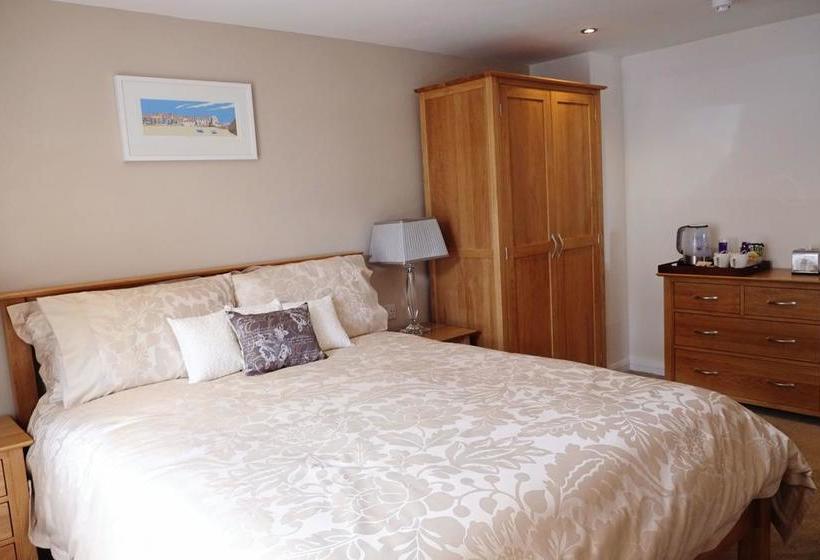 Count House Cottage B&b 1