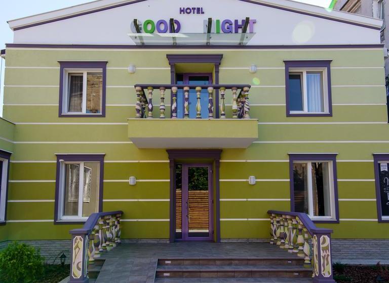 Hotel Good Night