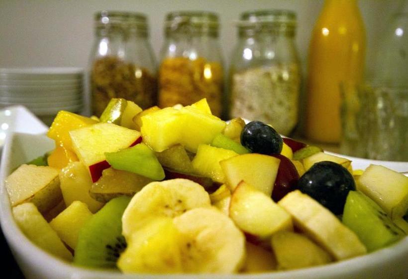 Bed and Breakfast Costislost 2