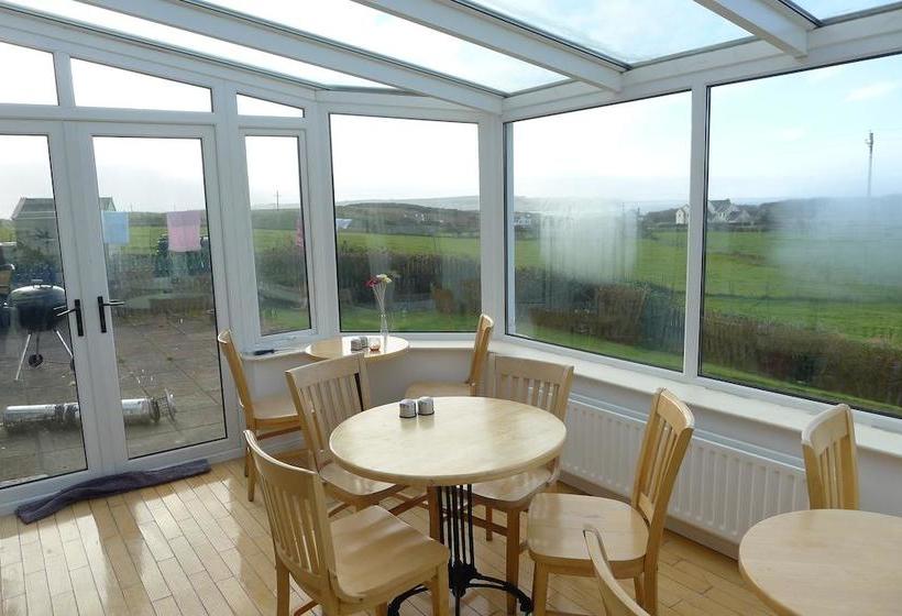 Finn Mccools Giants Causeway Hostel 19