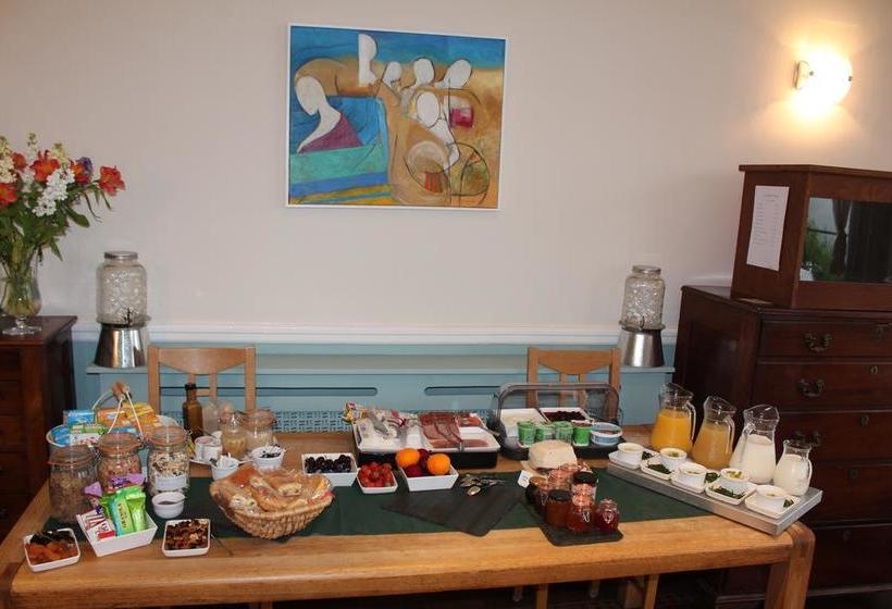 Hotel Commonwood Manor 4