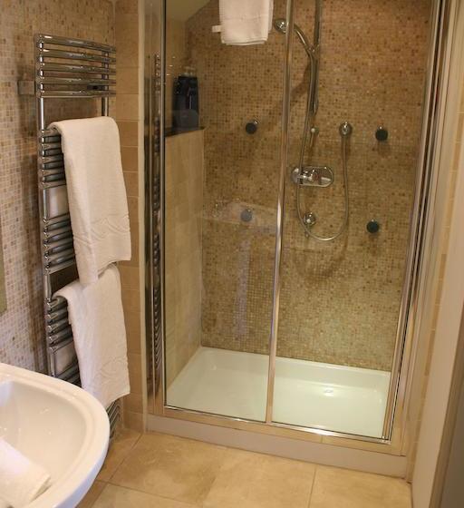 Bed and Breakfast Reeds Barn 10