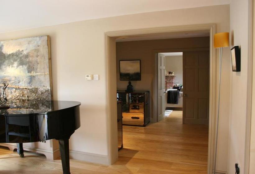 Bed and Breakfast Reeds Barn 14