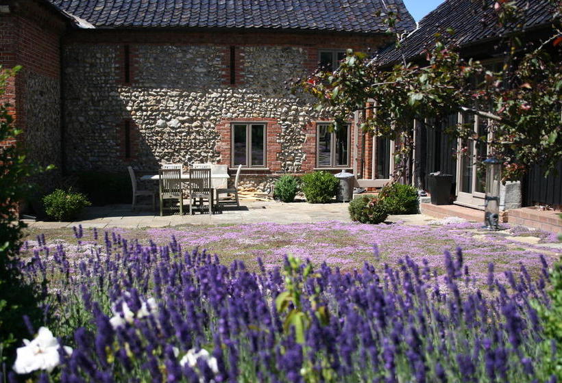 Bed and Breakfast Reeds Barn 9
