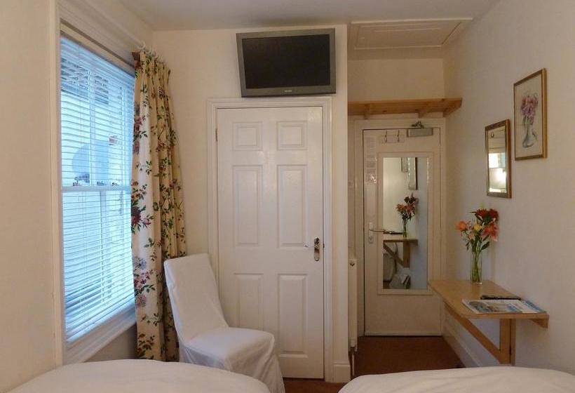 Bed and Breakfast The Pier 11