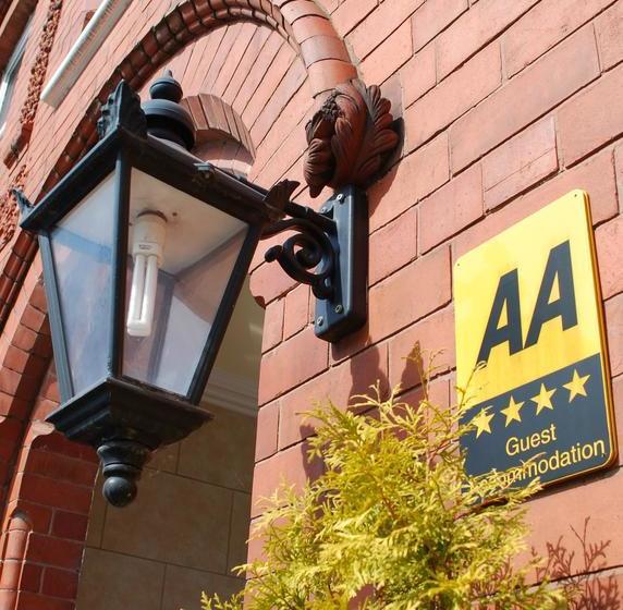 Hotel Cheltenham Lodge