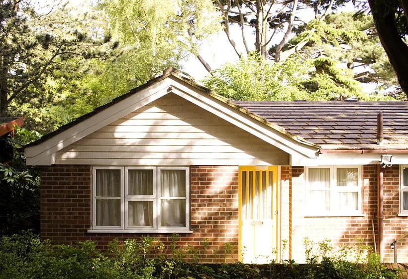 Ebury Cottages And Apartments 7