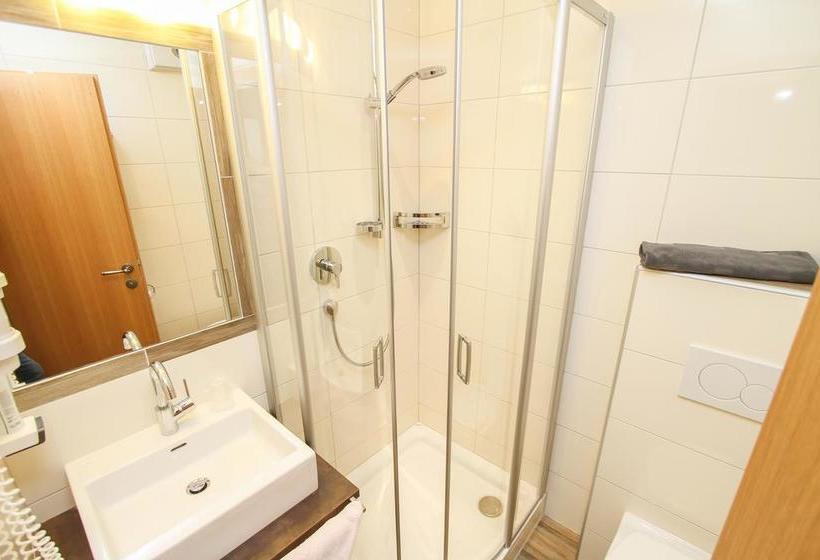 Landhotel Oberdanner 6