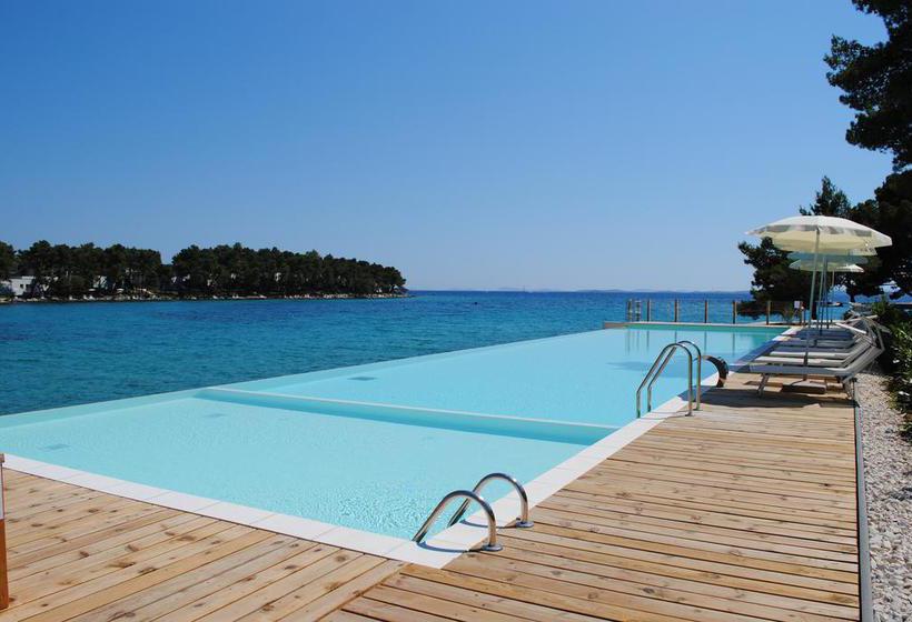 Hotel Pierre & Vacances Premium Crvena Luka Apartments And Villas