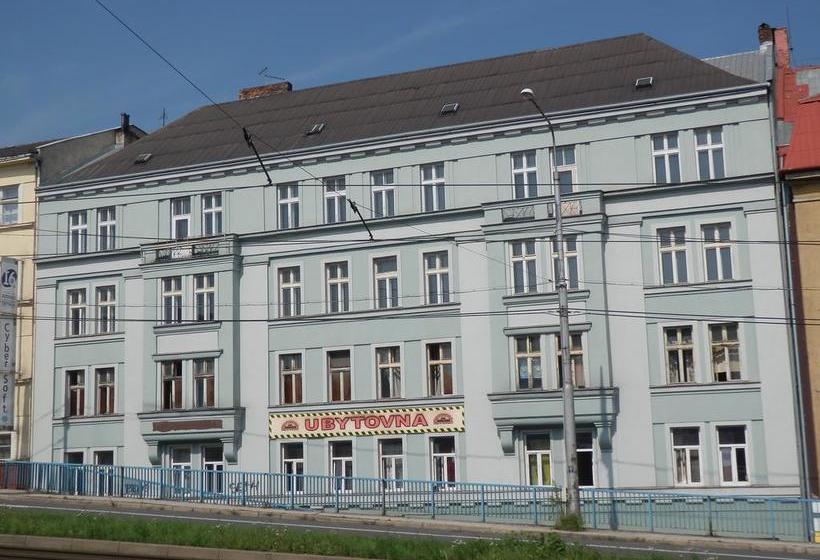 Hostel Ubytovna Pod Mostem