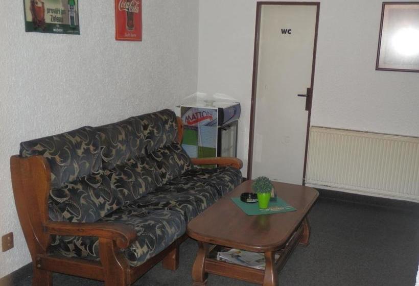 Hostel Ubytovna Pod Mostem 20