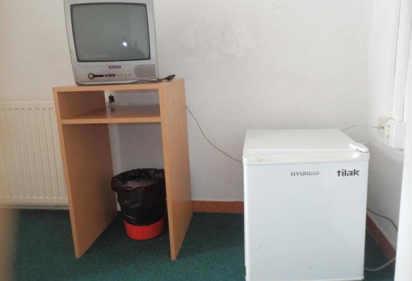 Hostel Ubytovna Pod Mostem 9