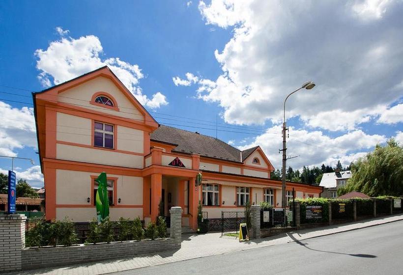 Hotel Lidový D?m