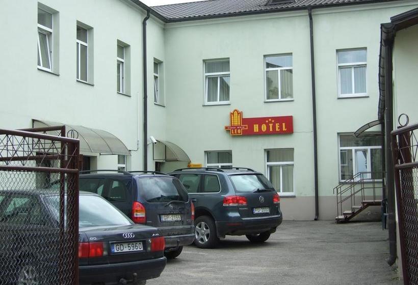 Hotel Leo
