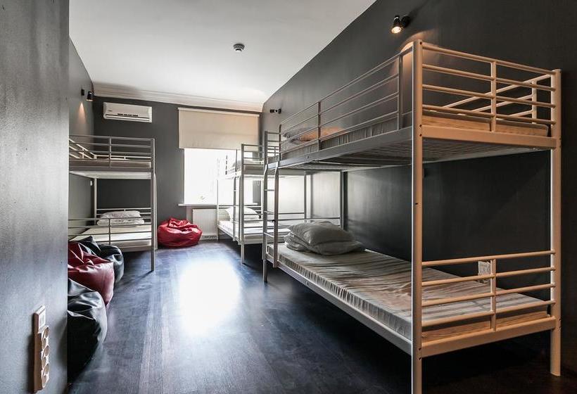 United Backpackers Hostel