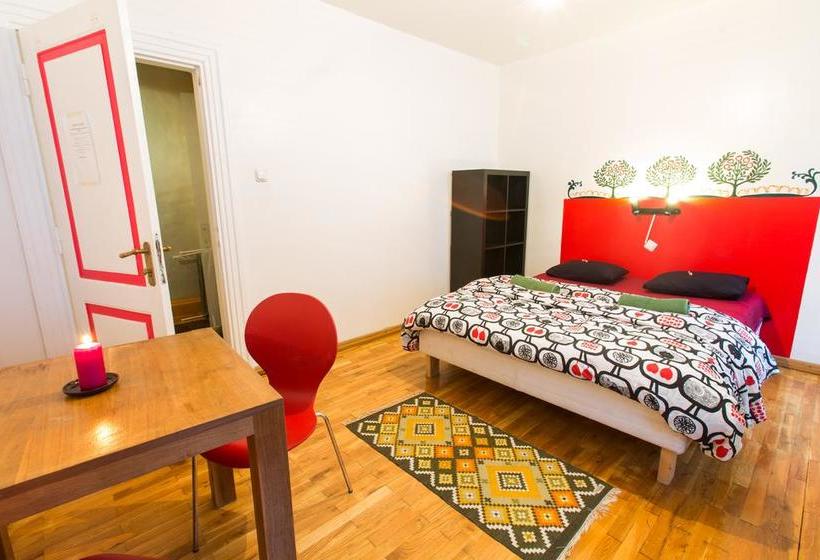 Hostel The Knight House