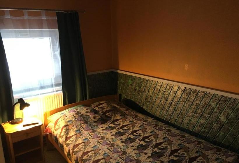 Tolli Hostel & Holiday House 17