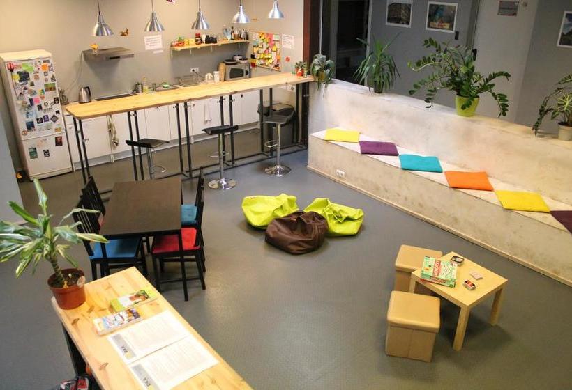 Fabrika Hostel  Vozduh Group