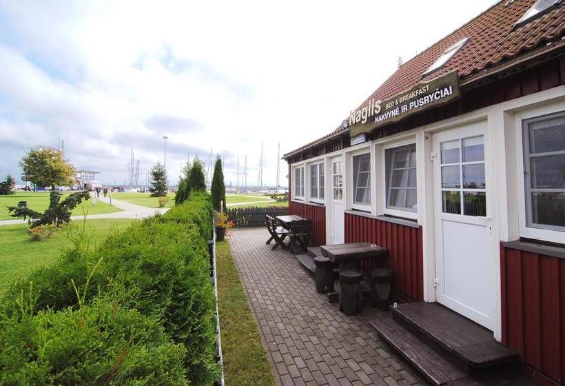 Bed and Breakfast Naglis 6