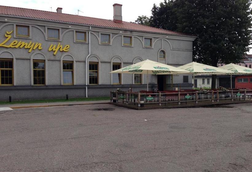 Bed and Breakfast emyn Upe