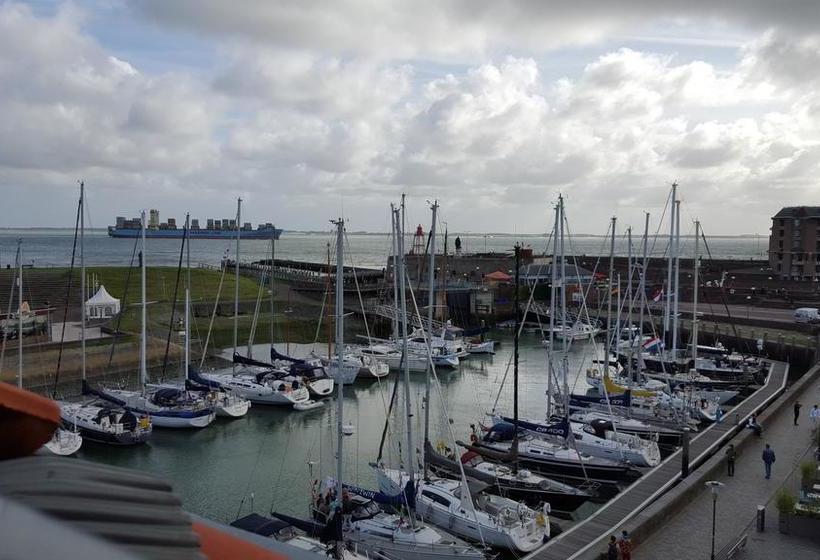 Hotel Restaurant Ambiente 16