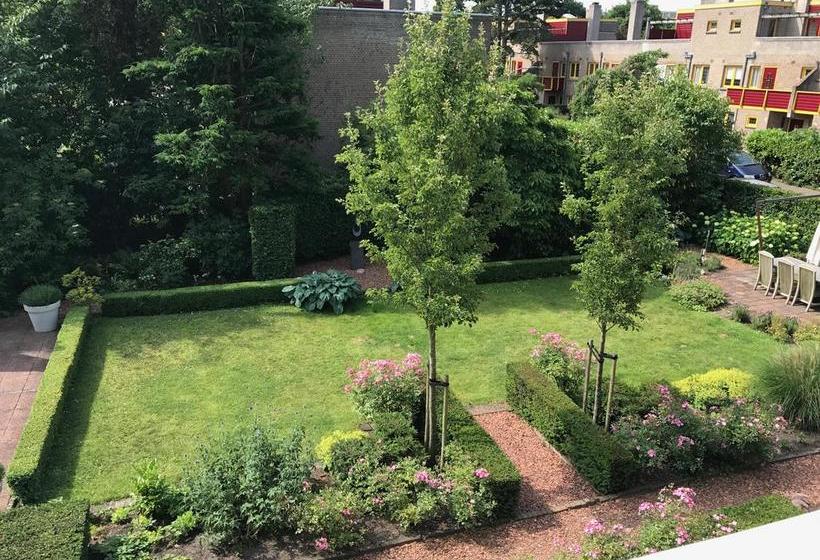 Bed and Breakfast Bbb Haarlem 1