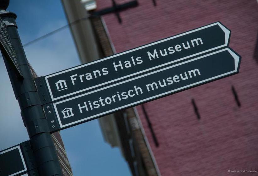 Bed and Breakfast Bbb Haarlem 14