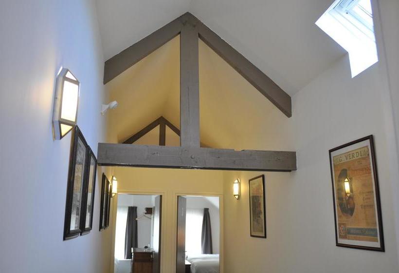 Walnut Lodge Bed & Breakfast 18