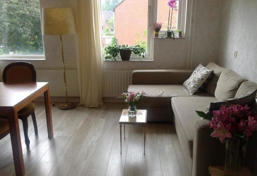 Bed and Breakfast Home Stay Utrecht 12
