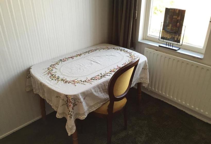 Bed and Breakfast Home Stay Utrecht 18