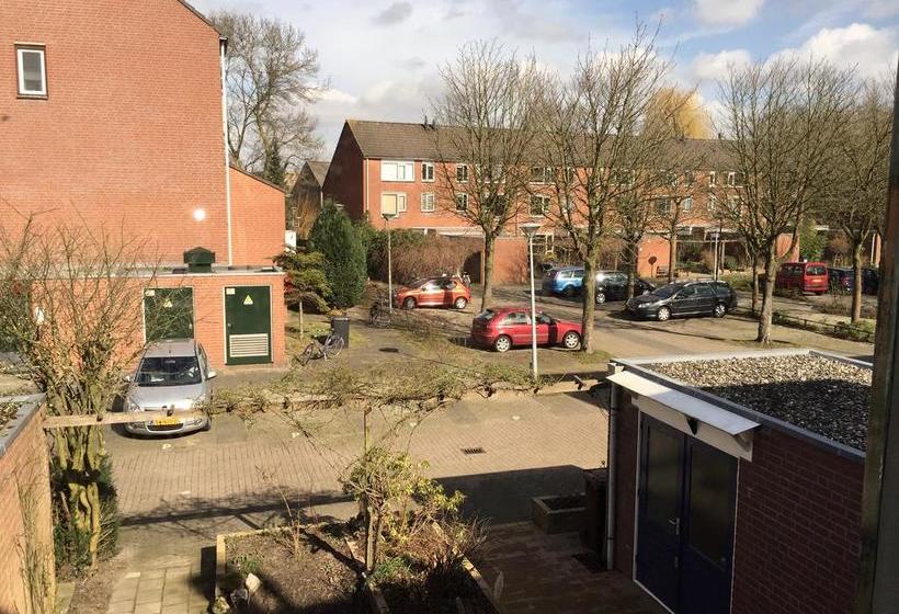 Bed and Breakfast Home Stay Utrecht 19